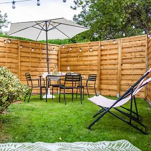 https://charmant-studio-t2-au-calme-avec-jardin-et-parking.fr-provencehotel.com
