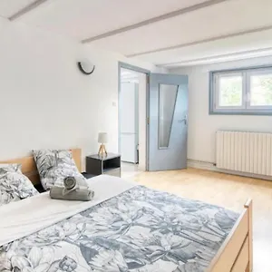 https://appartement-a.midi-pyreneeshotels.com